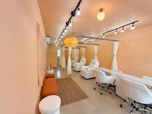 Luo Silque Naha まつげパーマ/パリジェンヌ/マツエク/LED/眉毛/韓国/パラジェルの雰囲気(LED/ネイル/フィルイン/長さだし/マグネット/パラジェル/まつげ)