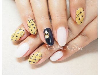 タイニーツリー(Tiny Tree)/手描きアート