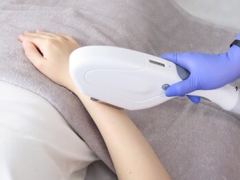 ハウオリ(HAU'OLI)の写真/今だけ☆ご新規様限定30％オフ！！【女性《VIO(WAX＋光)》￥5000→￥3500】ダブル脱毛でツルスベ肌に♪
