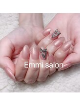 エミー(emmi)/