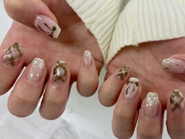 【稗田】ななめチェックネイル