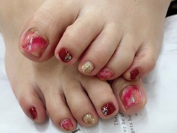 ガーデン 鹿沼店(garden)の写真/大人可愛い上品ネイルで気分もUP♪足の指先までキレイに☆巻き爪メニューもご用意◎ハンドが出来ない方にも