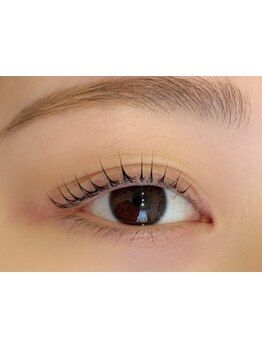 ナチュラル上品な目元にしたい