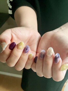 アマービレ(amabile)/ニュアンスネイル