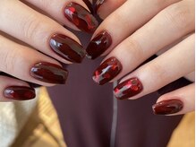 クルネ(QULNE)/ボルドーハートホロネイル