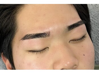 ルリアン 稲荷口/メンズ眉毛WAX