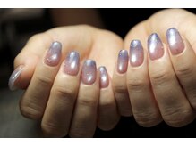 グロッシーネイル 爪屋 布施店(Glossy nail)の雰囲気（美フォルム極艶ワンカラーネイル+Bigビジュー）