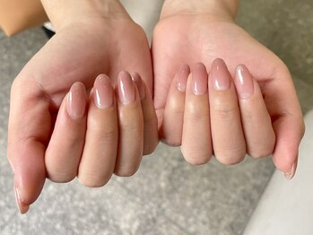 ア―ジュポシェフリル 天神西通り店(age poche Frill)/グラデーションネイル