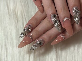 埋め尽くしロングネイル