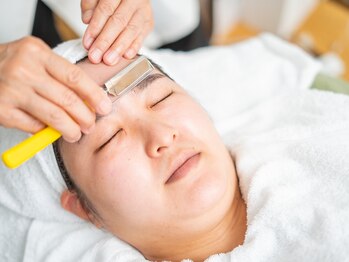 ふくじゅそう/８眉毛は剃るのが一番難しい場所