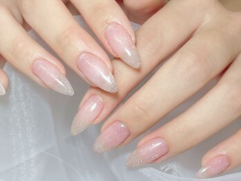 プラスネイル 北千住東口店(PLUS NAIL)の写真/シンプル系オフィスネイルならお任せ下さい!上品なデザインが充実♪ハンド上品ア-ト5489円～[北千住東口店]