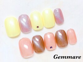 大人可愛いマグネットネイル