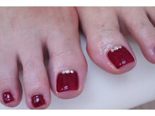 プチリリィ(Petit Lily)/定番赤フットでお肌が明るく！