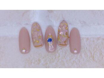 シャンティー ヒラギシ(Shanti hiragishi)/