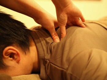 楽々リラクゼーション/肩こりや首のハリを改善!!