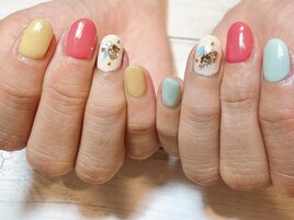 カラフルネイル