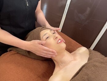 りぺあ 恵那店の写真/【顔を小さくしたい方必見◎】骨から矯正するカイロのリフトアップ小顔矯正♪むくみやすい状態を改善！
