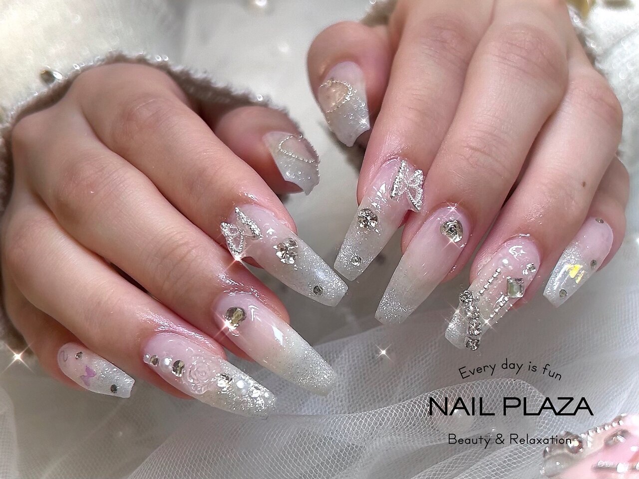 ネイルチップ‪‪❤︎‬レッド ホワイト 量産型地雷韓国ワンホンイニシャル‬