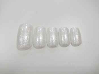 ワンカラージェルネイルショップ イオン新潟東店/ラメワンカラー ホワイト