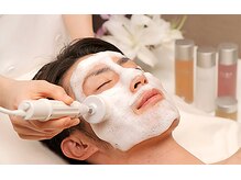 メンズフェイシャル人気NO.1！凸凹毛穴＆小鼻の黒ずみ、皮脂の詰まりやザラツキをゴッソリ洗浄！