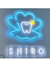 シロ(SHIRO)/目でも楽しんでいただけます♪