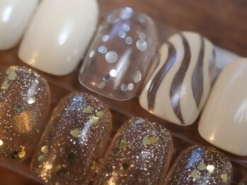 クロ(KURO)/KUROホリデーネイルwhite