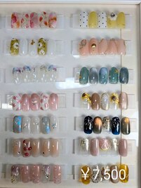 定額ネイルデザイン　¥7,500