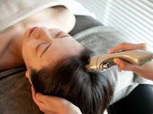 リベラ(Re:BELLA)/EMSで頭皮からリフトアップ！