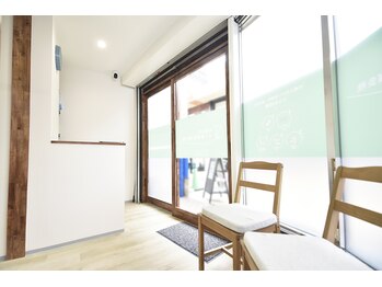 尼崎立花らく整骨院 鍼灸院/予約優先制にてお待たせしません