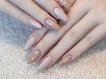 ラメール(La mer)/上品エレガントネイル