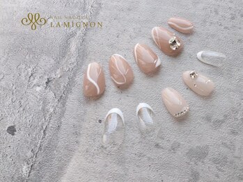 ラミニョンネイルナゴヤ(La Mignon Nail Nagoya)の写真/【オフ無料◇フラワーモチーフ★ブライダルネイル¥8500】花嫁さん必見！特別な日を指先まで美しく演出