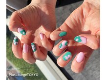 プルースラウンジ トウキョウ(Plus Lounge TOKYO)/マリメッコ風お花ネイル♪[原宿]