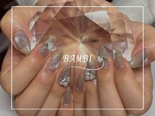 マグネットやニュアンスで旬のデザインに