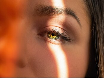 コーヨー ラッシュアンドブロウスタジオ(KOYO Lash&Brow Studio)の写真/自然なのにしっかり華やか。存在感のあるボリュームアイで印象的な目元へ♪