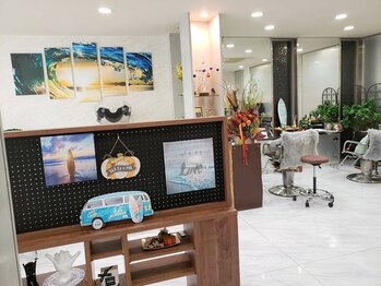 ジェード ファインパーク オーシャンズ 丸亀店(JADE OCEANs)/ハワイアン風の店内♪