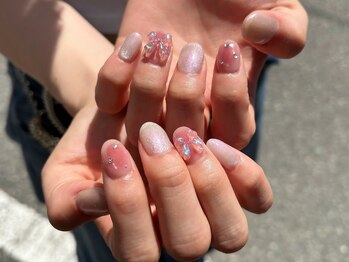 エムシーベル(m.c bell)/大人チークネイル