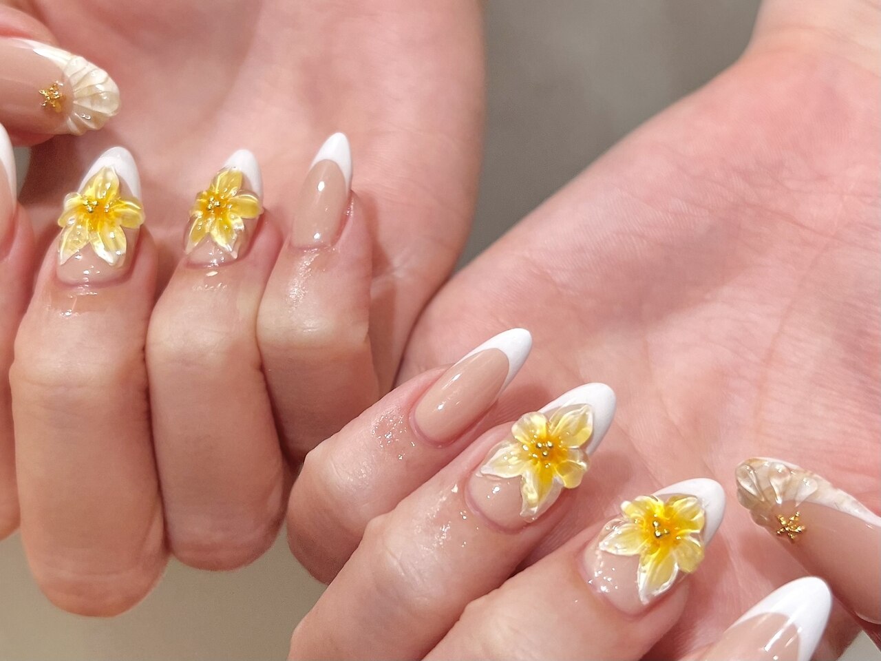 2026年冬トレンド】プルメリアのネイルデザイン集｜人気順