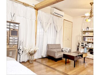 メゾンランコントルボーテ(Maison Rencontre Beaute)/一席のみの貸切サロン