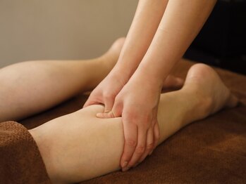 インテグラル 水戸店(integral)の写真/ももやすねの張り/ひざ肉/ムチムチ足/冷え解消も★筋肉のアンバランスを正し、浮腫みにくい健康的な美脚へ