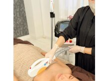 グランミオラ(Gran Miola)/バスト専用光でケア