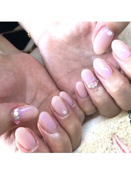 トータルサロン 白べぇーっ プラス/シンプルシェルネイル