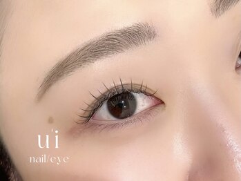 ウイ(u'i)/アイブロウ×カラーフラット
