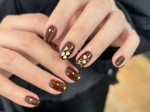 クルネ(QULNE)/ブラウンネイル/ハートホロ