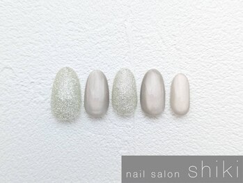 ネイルサロン シキ 東戸塚店(shiki)/マグ＆フラッシュネイル ￥6800