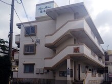 アロマリラクゼーションケイズ(Aroma Relaxation K's)の雰囲気(【58号線近く、敷地内に駐車場有り、御一人様で貸切の寛ぎ空間】)