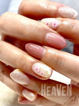 ネイルサロンヘヴン 国分店(Nail SaLoN Heaven)の写真/【カラー数も豊富！】お肌が綺麗に見える肌馴染みのいい色多数♪オフが丁寧&モチ◎眺めたくなる指先に…☆