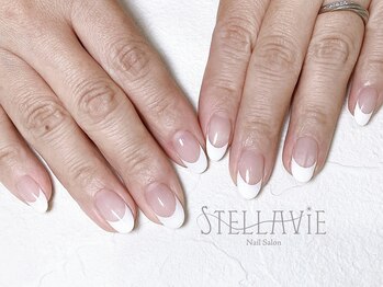 ステラヴィエ(Stellavie)/フレンチネイル