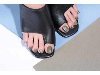 ヴァンネイル みなとみらい馬車道(VINGT NAIL)/グリーンマット×ミラー