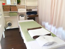 さいとう治療院 新百合ヶ丘/施術ルームベッド