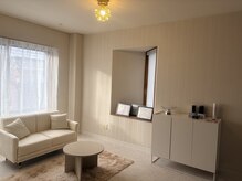 白×ベージュで落着いた雰囲気